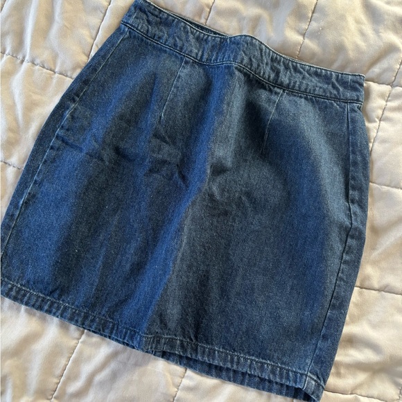 🟡 CLEARANCE DONATING SOON Old Navy Dark Blue Denim mini skirt - Picture 2 of 4